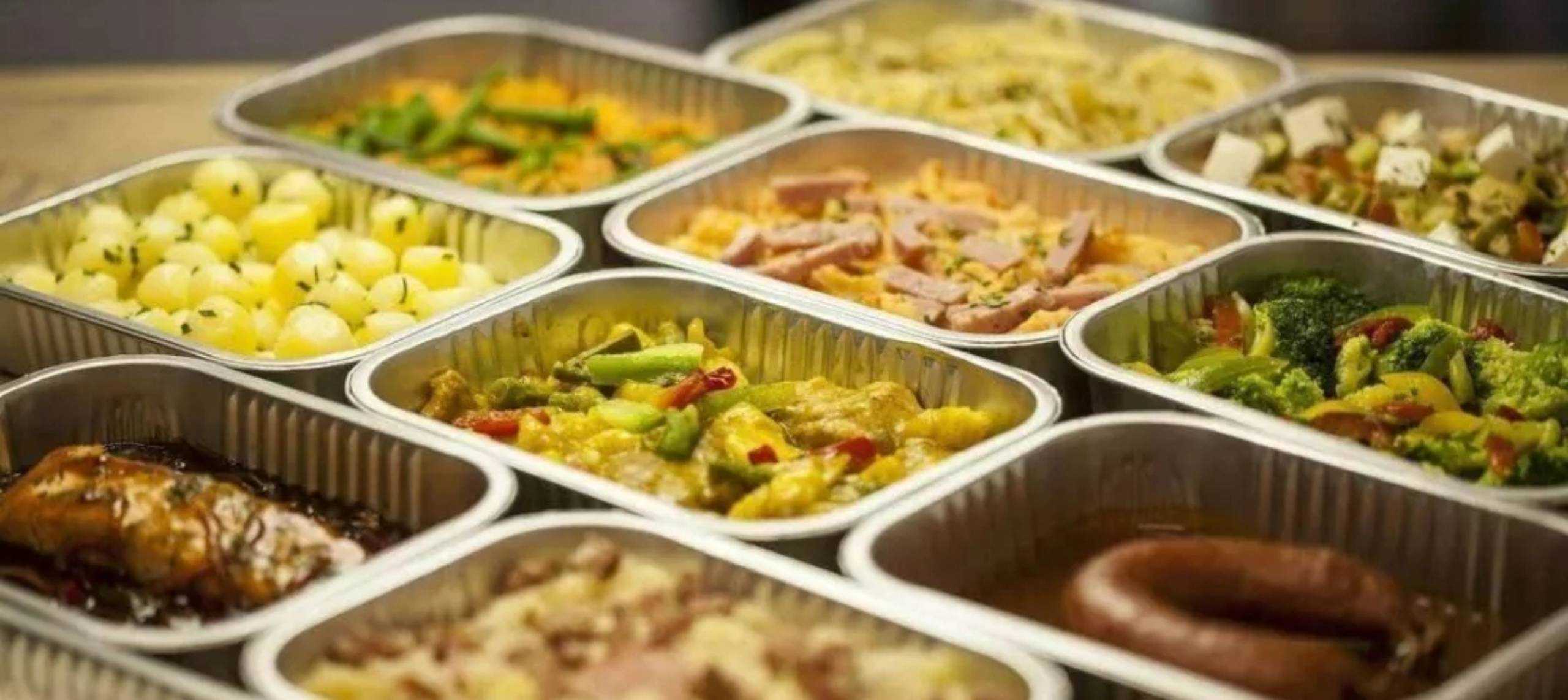 預(yù)制菜包裝機(jī)的優(yōu)點(diǎn):高效、衛(wèi)生和一致性