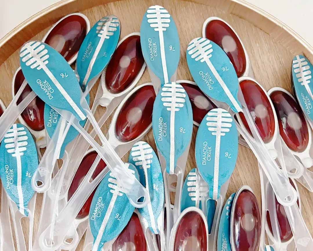 1729319576391772.jpg 勺裝蜂蜜02.jpg